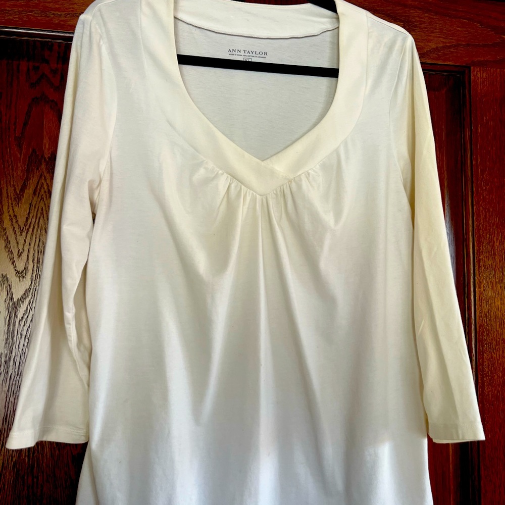 Rich blouse. No stains.